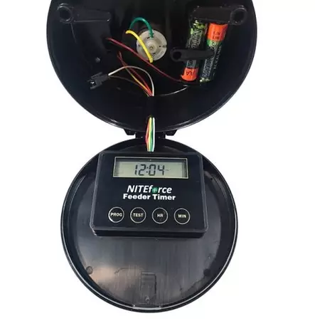 ajastimellinen ruokinta-automaatti - Riistan ruokinta - 21-010 - 2