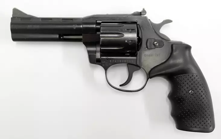 Alfa Proj 241 4" .22LR pienoisrevolveri - Käytetyt revolverit - AlfaProj241 - 1