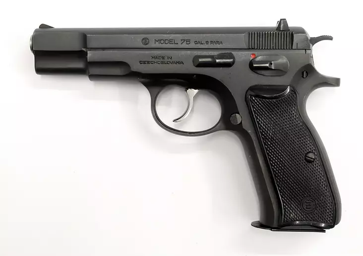 CZ 75 9x19 pistooli - Käytetyt pistoolit - 232354 - 1