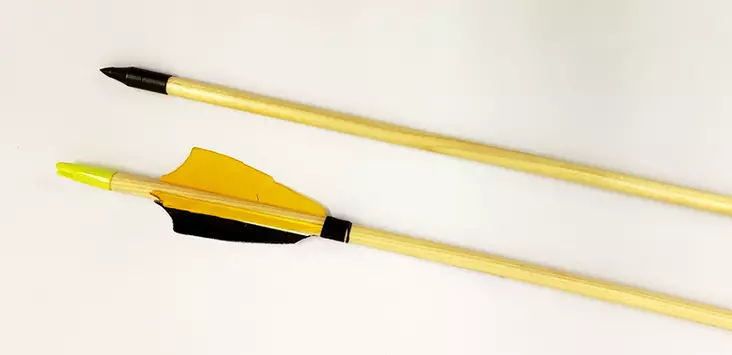 Puunuoli Vaistojouseen 2,7" Luonnonsulka 5/16" - Perinnejousiin - 53V034 - 1