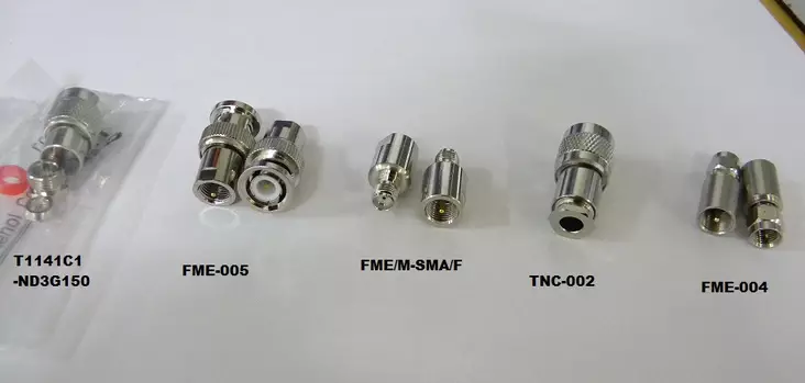 Radiopuhelimen Adapteri FME-005 - VHF-puhelimien antennit ja liittimet - antenniliitin_FME5 - 1