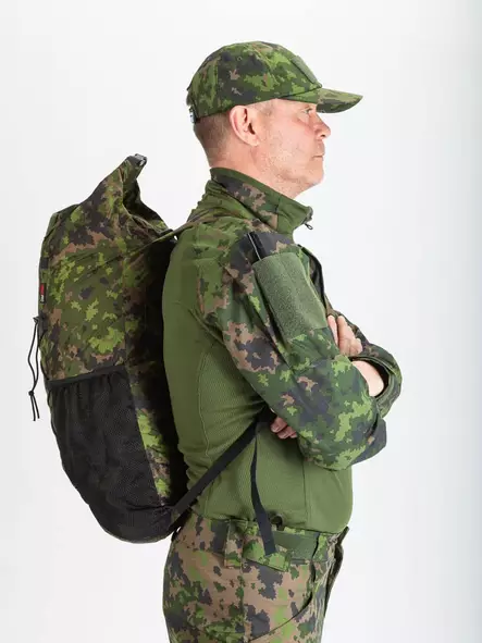 vedenpitävä roll-top M05 camo reppu reserviläisille reserviläistoimintaan - Päiväreput - 6430016118477 - 2
