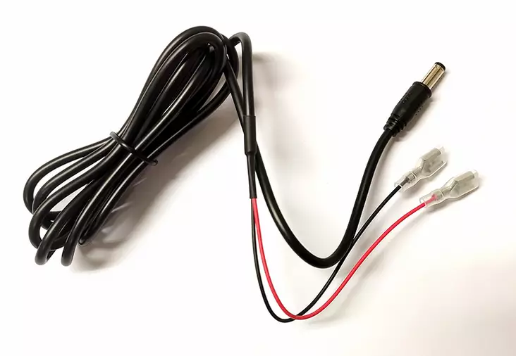 Burrel riistakameran akkukaapeli 12V 1,8m - Riistakameroiden oheistuotteet - 6438347000409 - 1