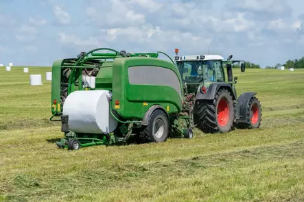 7-kerroksinen k=C3=A4=C3=A4rint=C3=A4kalvo Raldus 750mm 25=C2=B5 - Käärintäkalvot ja Paalaustarvikkeet - WH750_RALDUSPLAST - 2